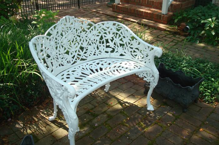 PASSION FLOWER BENCH CAST IRON, 